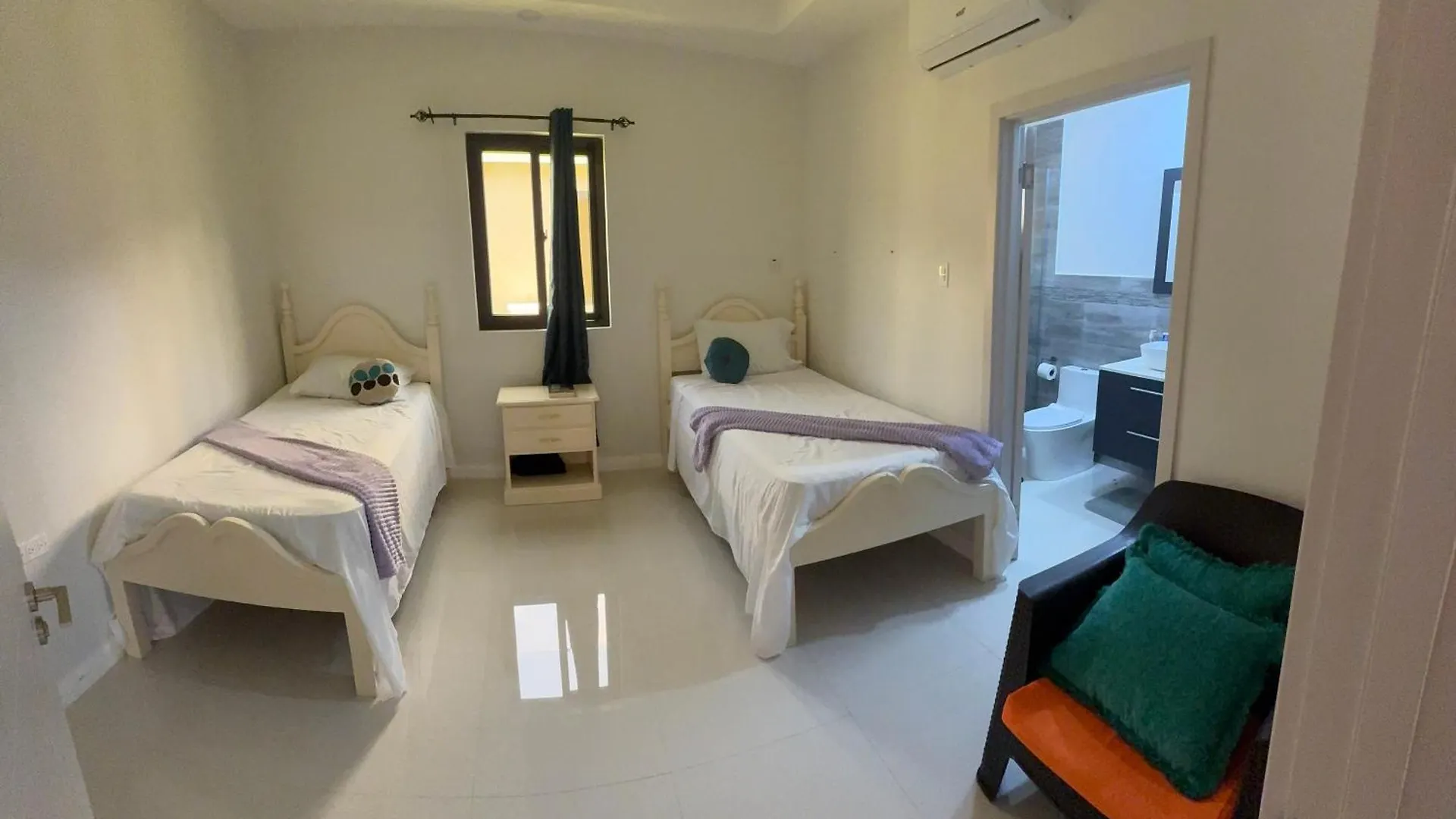 Roses Cove, Serene & Tranquil, A Slice Of Peace Ocho Rios Villa