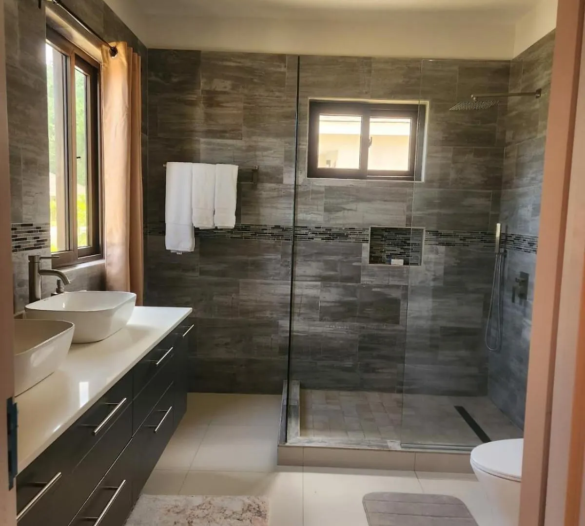 Roses Cove, Serene & Tranquil, A Slice Of Peace Ocho Rios Villa