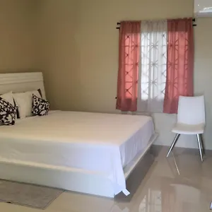 3 Bedrooms. 3 Bath Villa. Pool. Super Villa