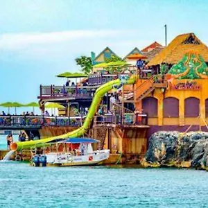 La Rosa With Spectacular View Of Villa